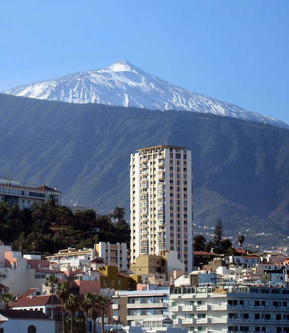 Puerto de la Cruz und der Teide